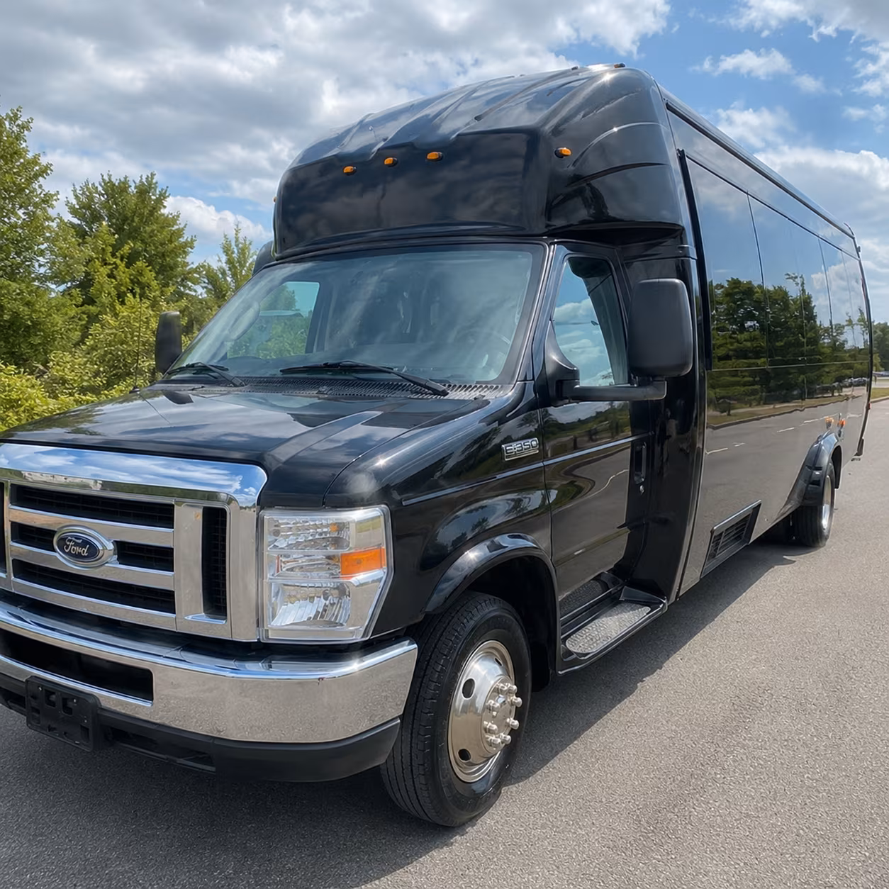 Kansas City Party Bus Rental