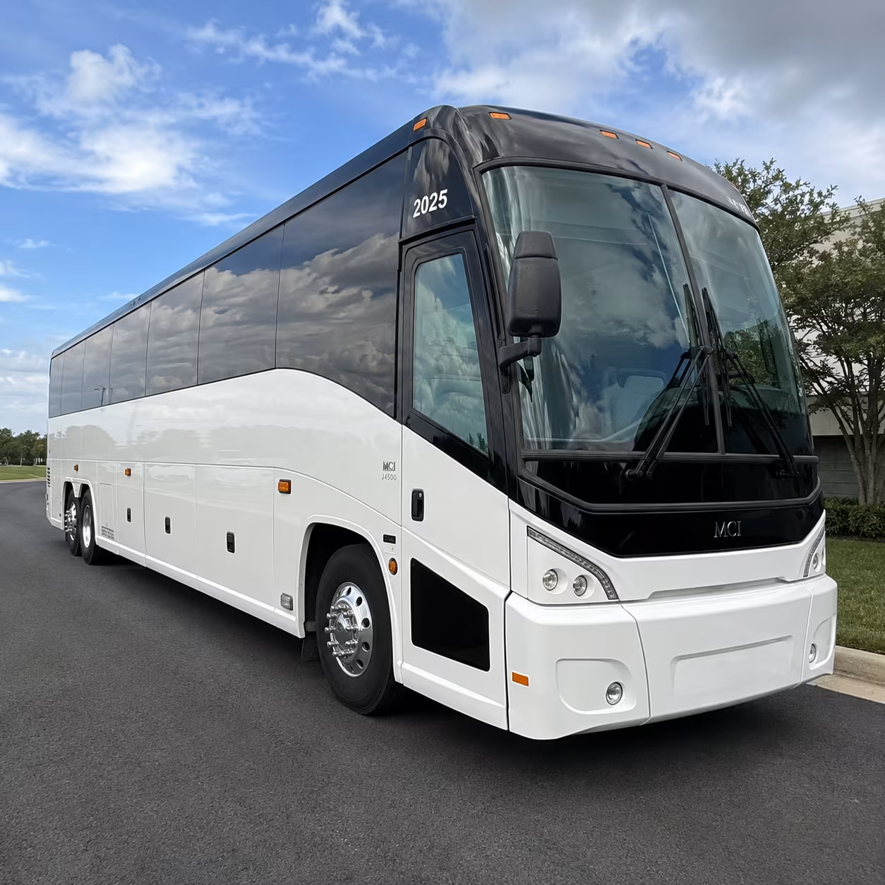 Kansas City Wedding Transportation & Shuttle Service