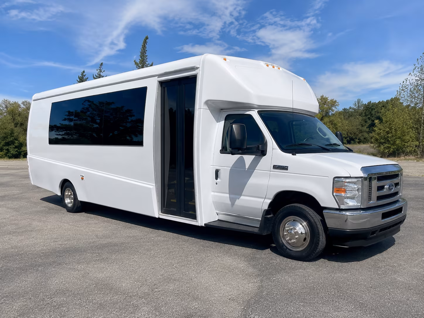 Olathe Winery Tour & Pub Crawl Transportation group transportation